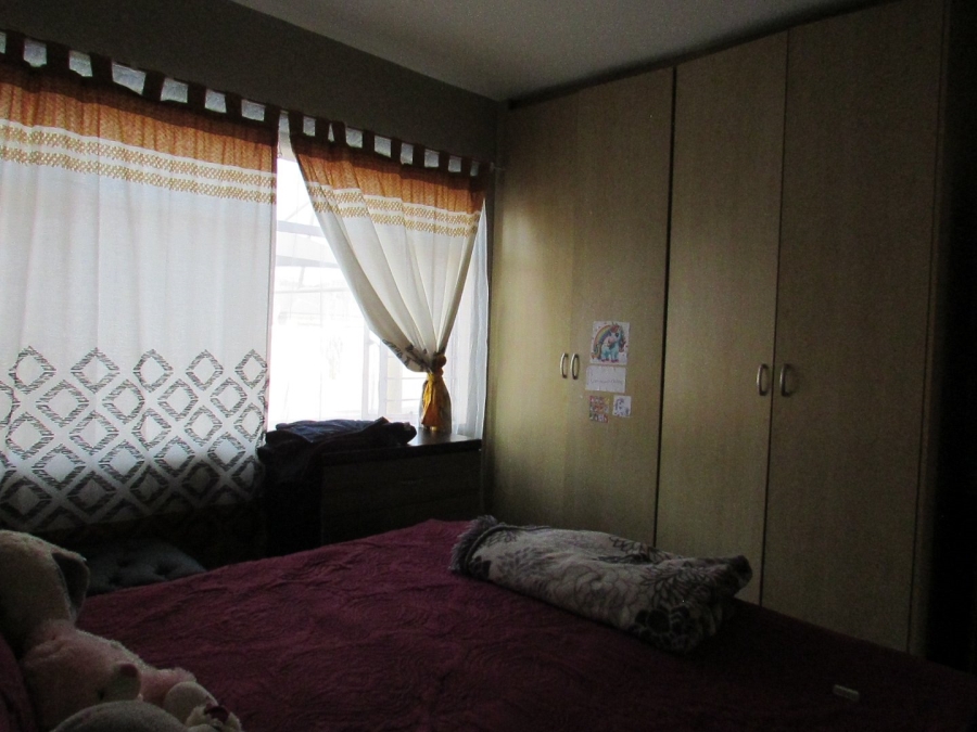 2 Bedroom Property for Sale in Pellissier Free State